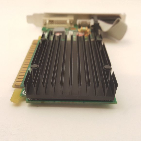 EVGA / NVIDIA GeForce 210 512MB DDR3 PCI-E Video Card P/N 512-P3-1311-KR - Picture 5 of 9
